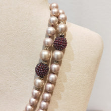 Carica l'immagine nel visualizzatore di Gallery, Collana Bianca