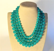 Carica l'immagine nel visualizzatore di Gallery, Collana Girocollo in Giada colore verde acqua